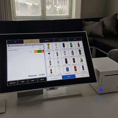 Näkymä Solteq Commerce Cloud -kassajärjestelmästä kassapäätteellä.