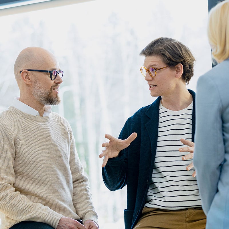 Financial management experts are discussing