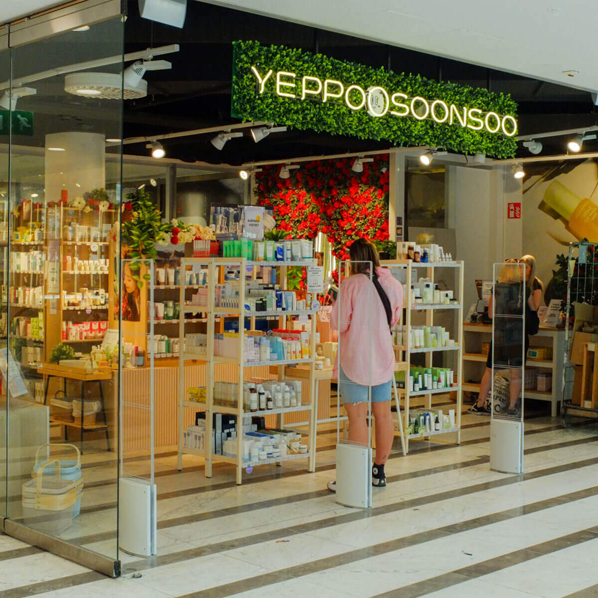 Yeppo & Soonsoo retail premises